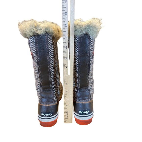 Sorel Black and Red Winter Boots - Picture 4 of 16